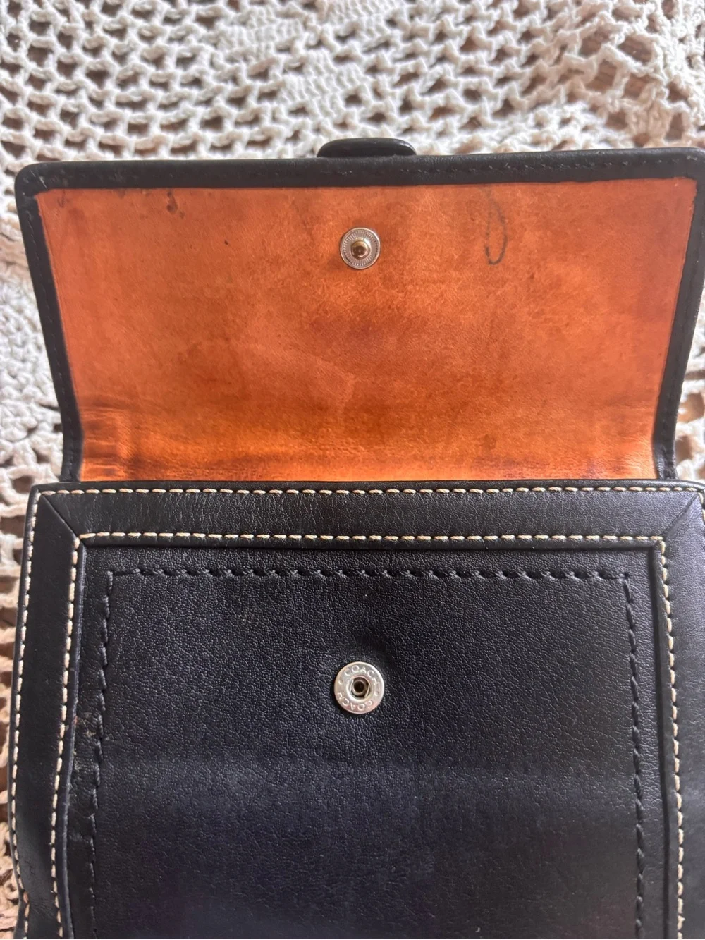 COACH VINTAGE Y2K BIFOLD BLACK WALLET CLASSIC STITCH DETAIL